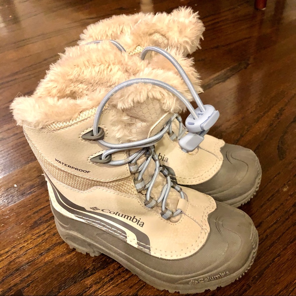 Columbia snow boots